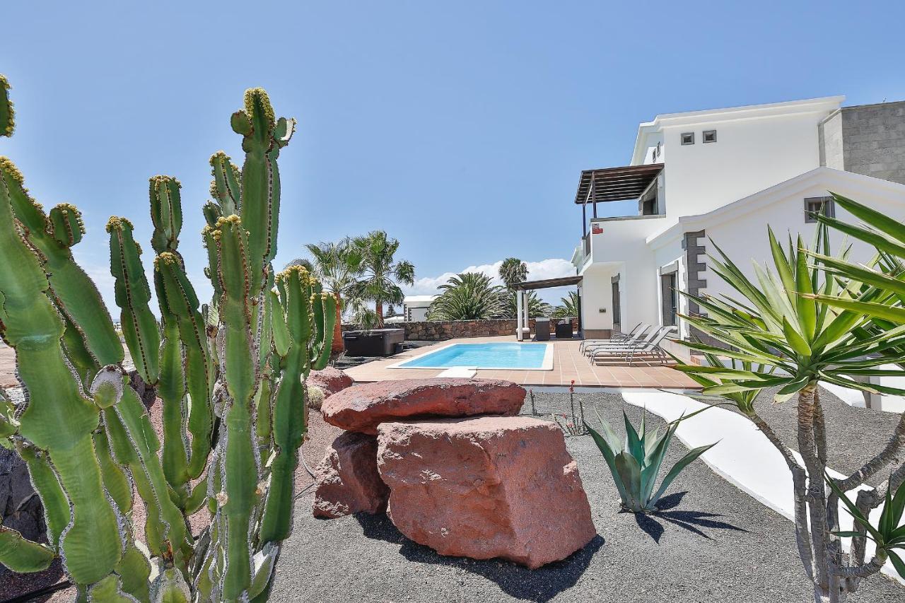 Sea Winds Lanzarote Villa Playa Blanca  Exterior photo