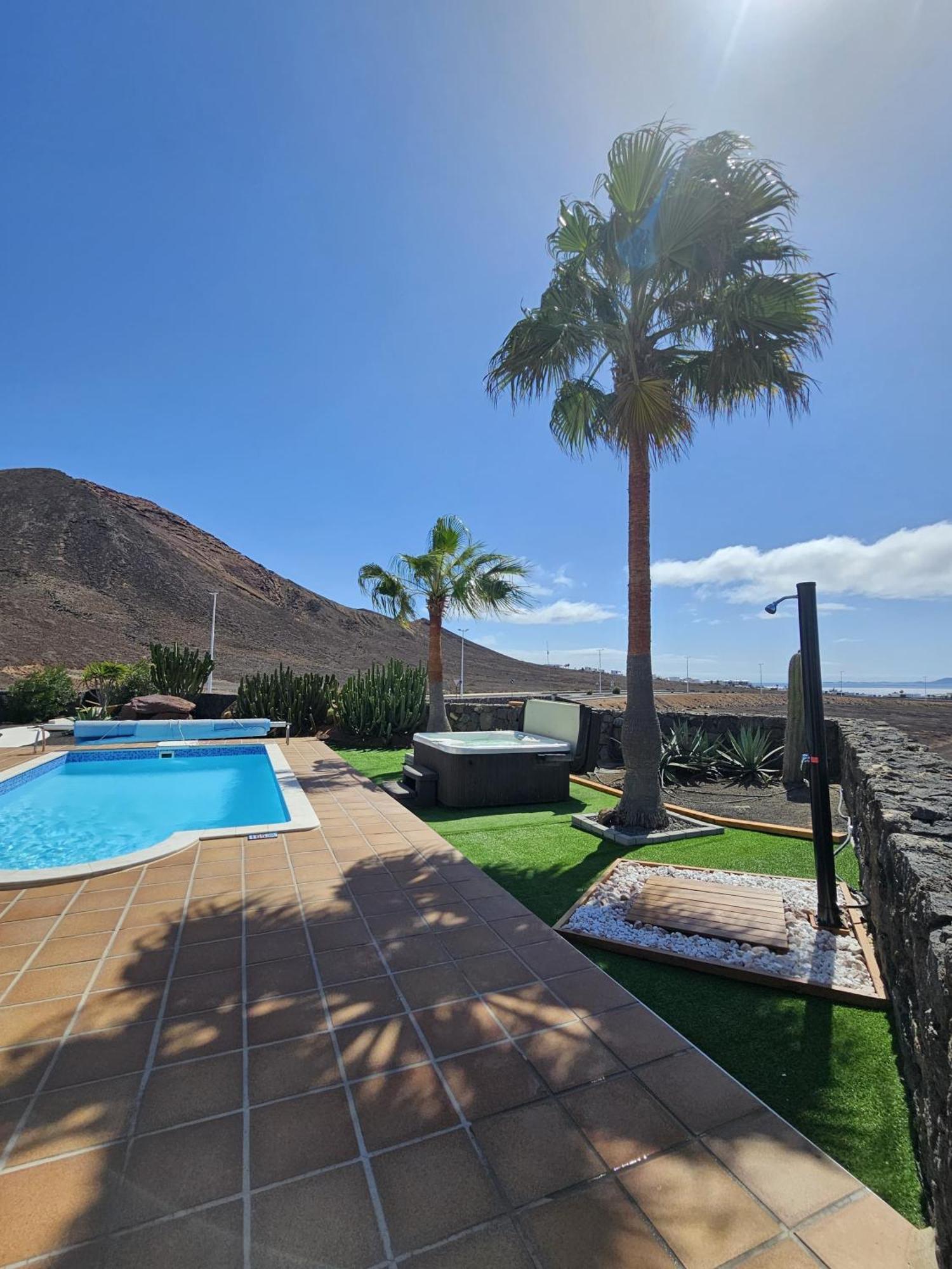 Sea Winds Lanzarote Villa Playa Blanca  Exterior photo